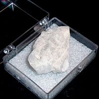 Nepheline-MPB-003.JPG
